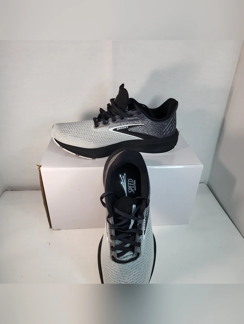 Brooks Launch Mens Size 8D Athletic/Running/Walking Shoes Sneakers. - Picture 6 of 16